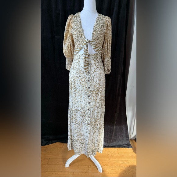 Free people string of hearts printed maxi dress. Size XS - Picture 11 of 15